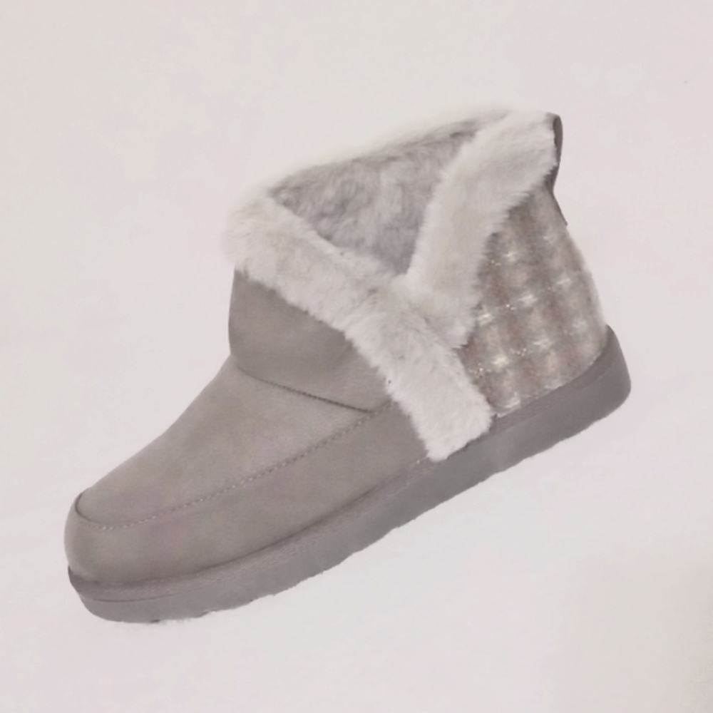 Maurices SHOES boots Size 8 Color gray